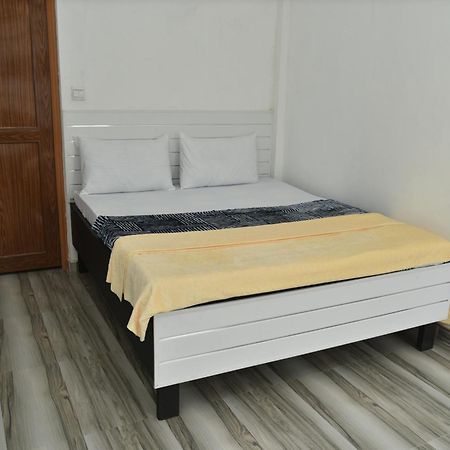 Shiny Cot Double Room With Garden View Нувара-Элия Экстерьер фото